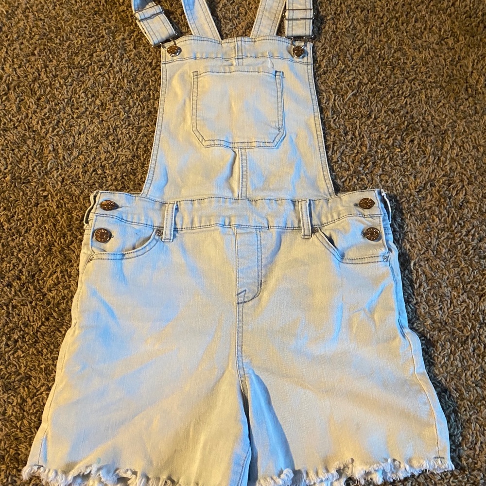 Denim overall shorts-pale denim